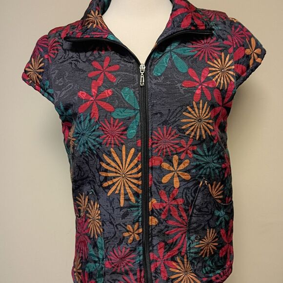 Vintage Ladies Floral Zip-Up Vest - Picture 6 of 10